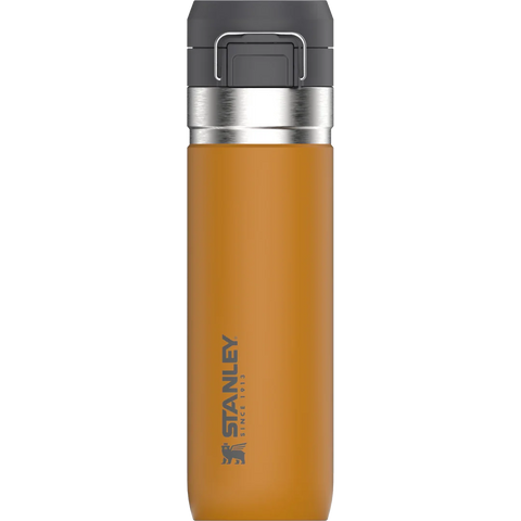 Stanley The Quick-Flip Water Bottle .7L / 24oz - Saffron